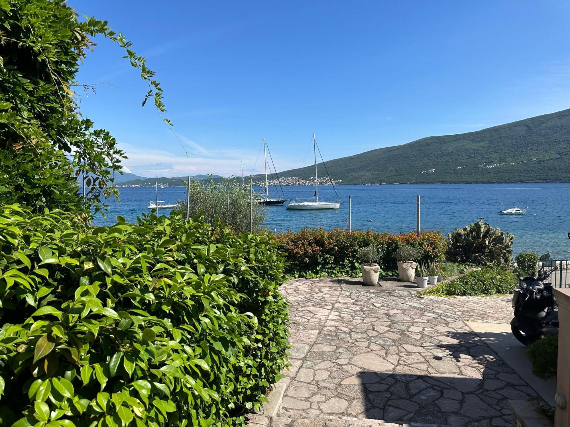 Vila Jadranka Apartments Herceg Novi Bagian luar foto