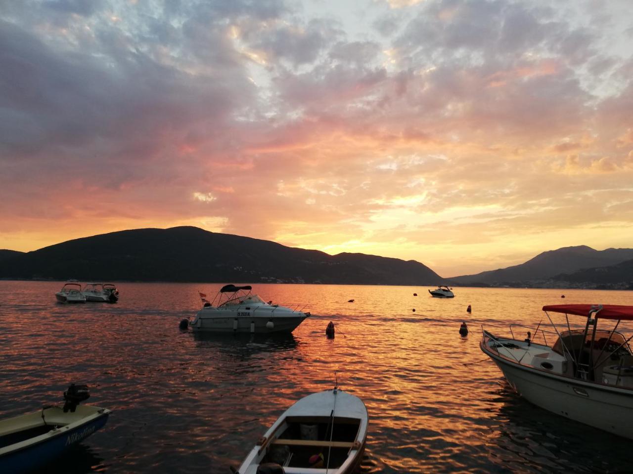 Vila Jadranka Apartments Herceg Novi Bagian luar foto